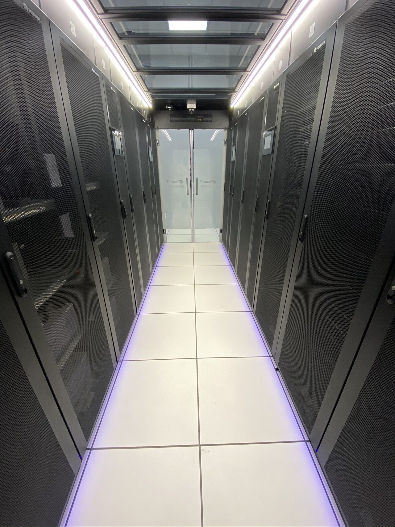 Data center municipal no CIT de Aparecida de Goiânia